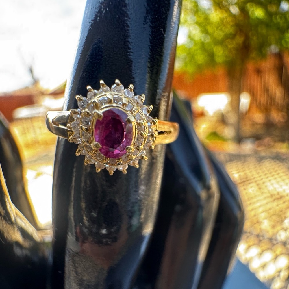 Pure K18 Japan Gold with Natural Diamond and Ruby Stone.